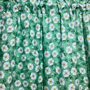 HANDMADE TEAL DAISY COTTON VALANCE, 42 X 15 INCHES